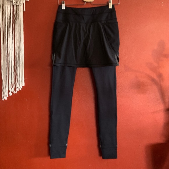 Athleta Pants - Athleta 2-in-1 Skirt Leggings black thermal fleece lined XS